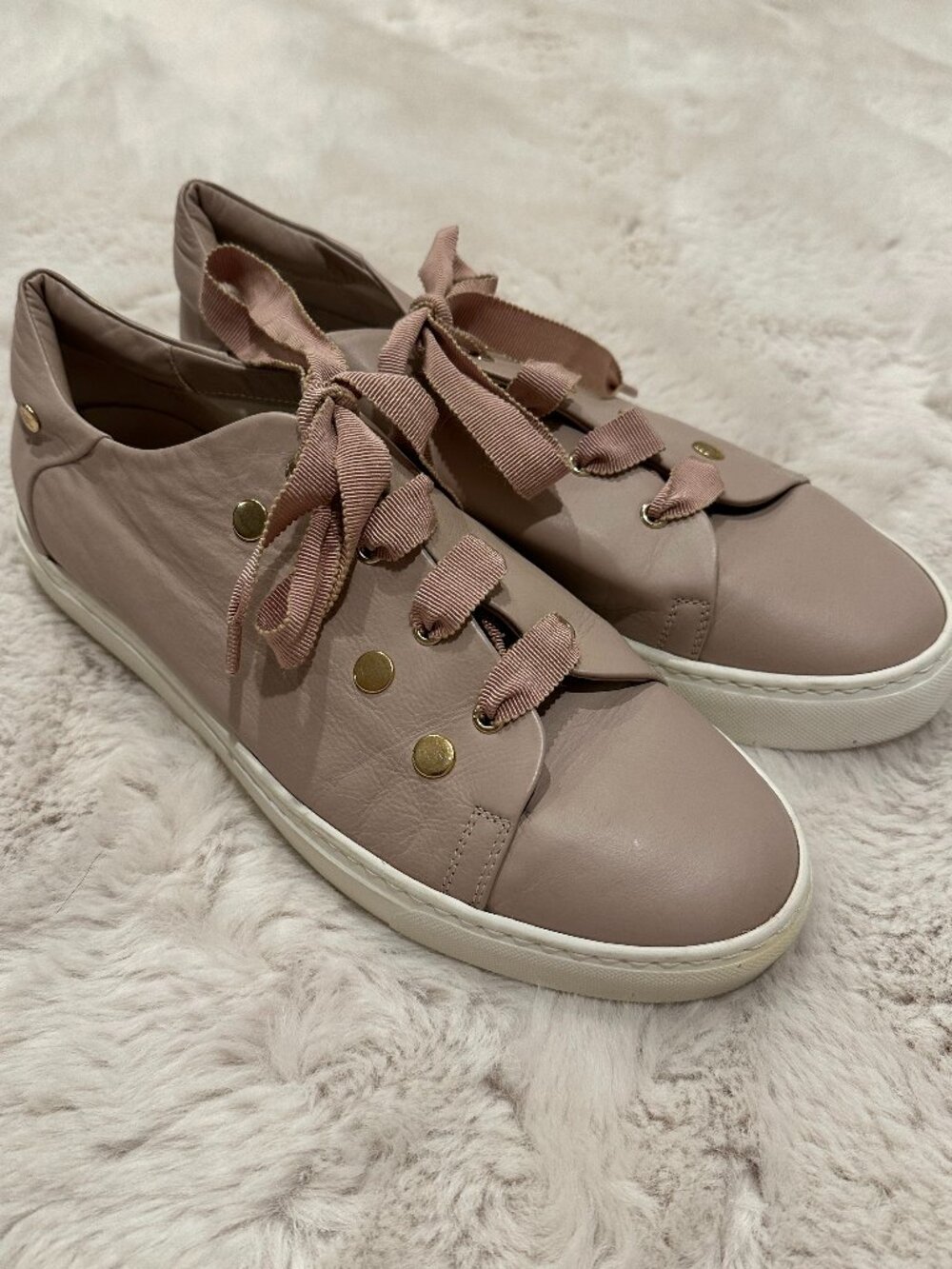 Attilio Giusti Leombruni AGL Blush/Beige Gold Studded Lace-Up Sneakers  41